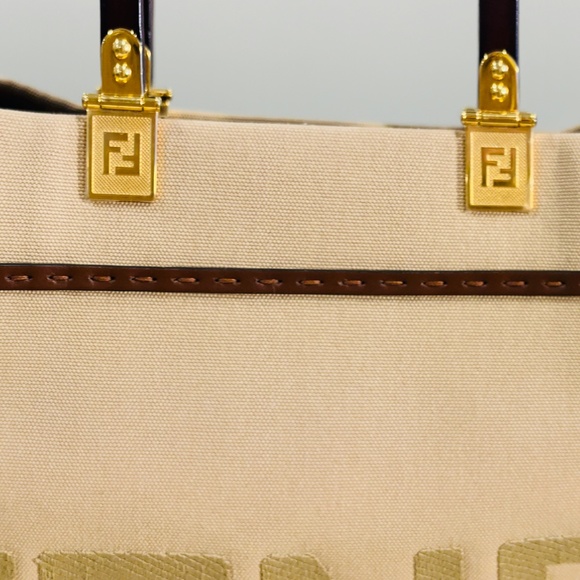 Fendi Sunshine Shopper Tote in Medium Canvas - Picture 7 of 16
